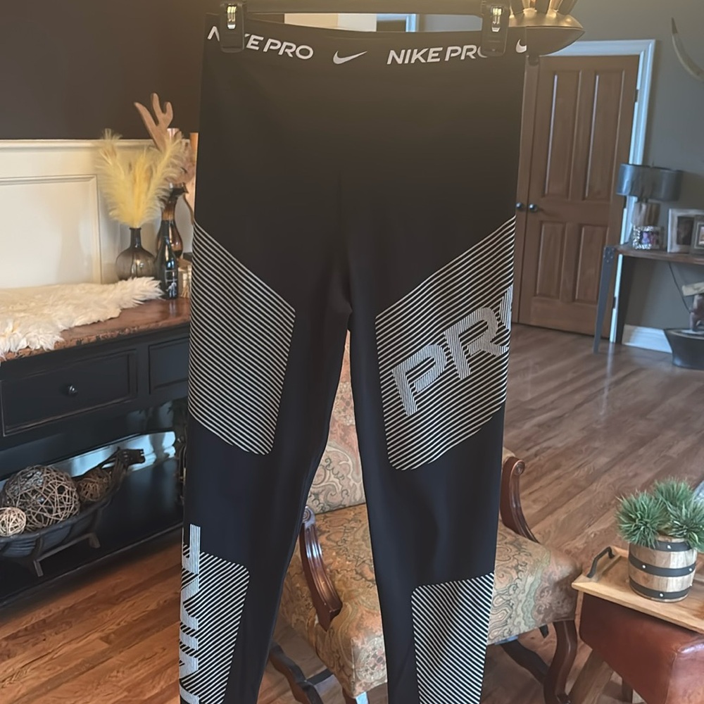 Nike Pro leggings like new
